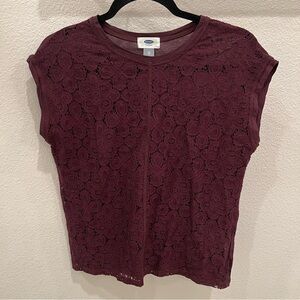 OLD NAVY Bugundy Lace Front Short Sleeve Top